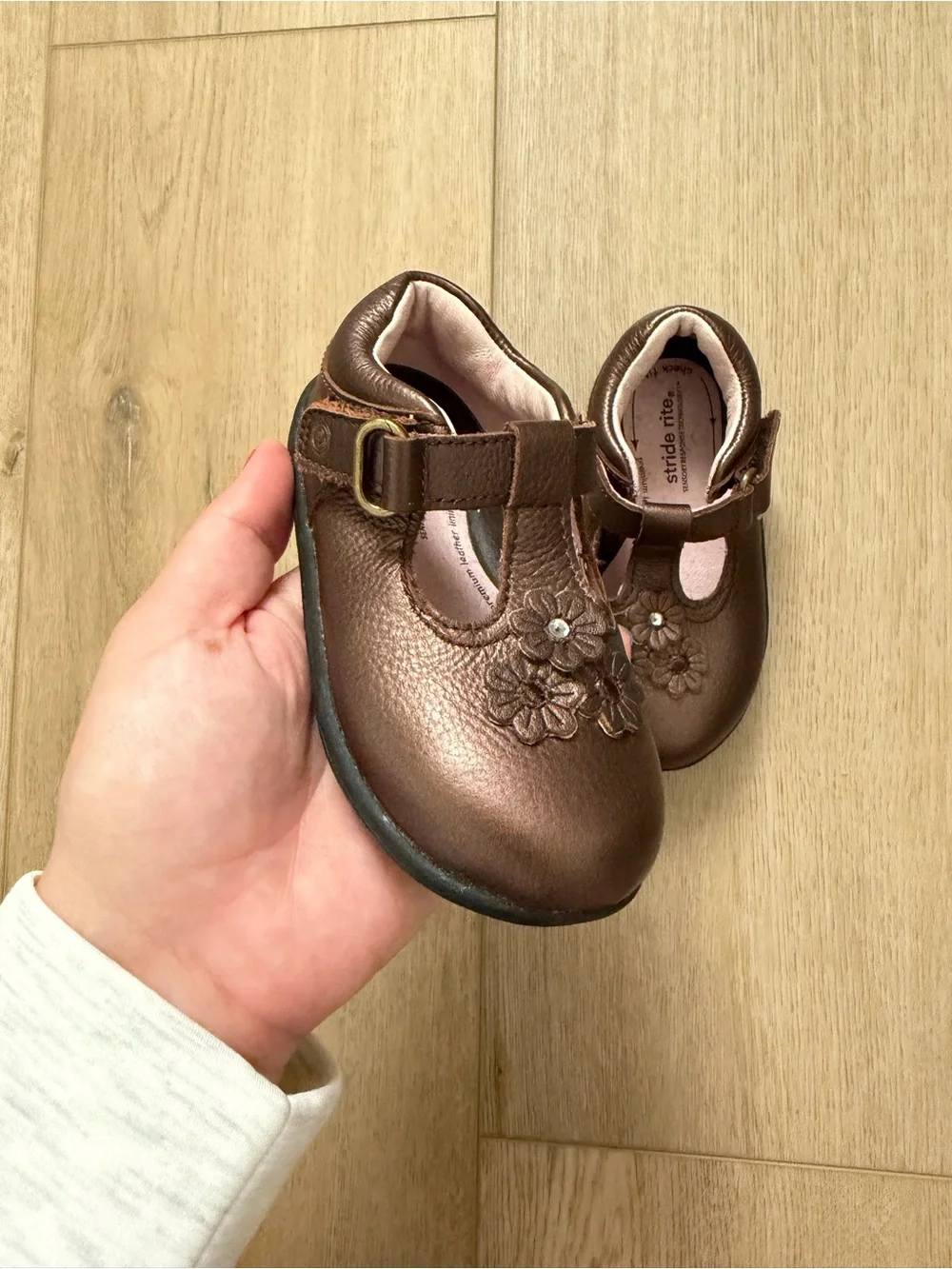 Stride Rite Bronze/Tan Girls' Floral Mary Jane Shoes